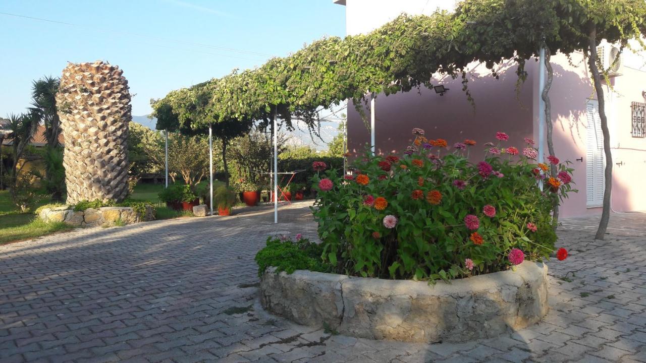 Jerry Apartments Svoronata Exterior photo